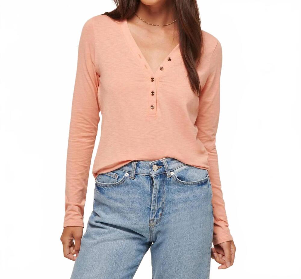 NEW TRAVISMATHEW cloud long sleeve henley tee in canyon sunset